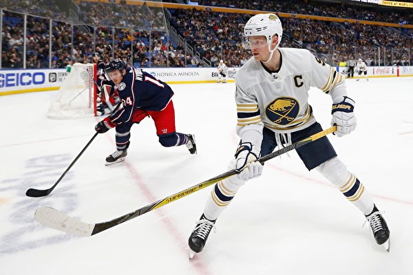 抛开荣誉不谈，梅西和马拉多纳谁的个人纯实力更强？[2]