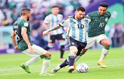 意甲-埃尔莫索破门多夫比克建功 罗马2-1帕尔马